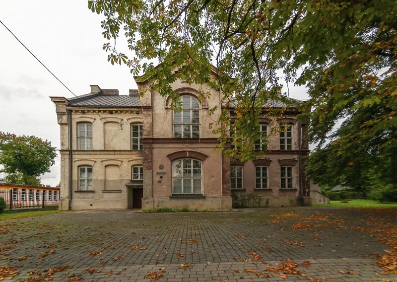 Plik:Dawna szkoła Ostrowy Górnicze Sosnowiec.jpg